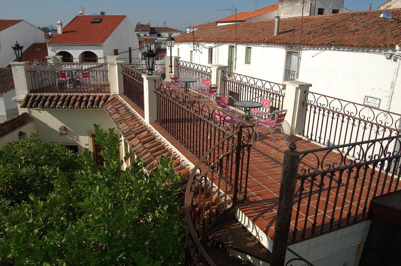Hotel Rural Villa Matilde มัลปาร์ติดา เด กาเซเรส ภายนอก รูปภาพ