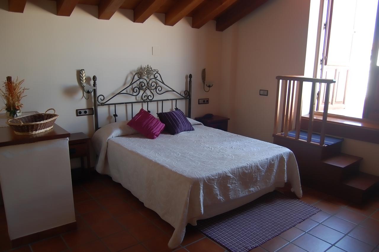 Hotel Rural Villa Matilde มัลปาร์ติดา เด กาเซเรส ภายนอก รูปภาพ